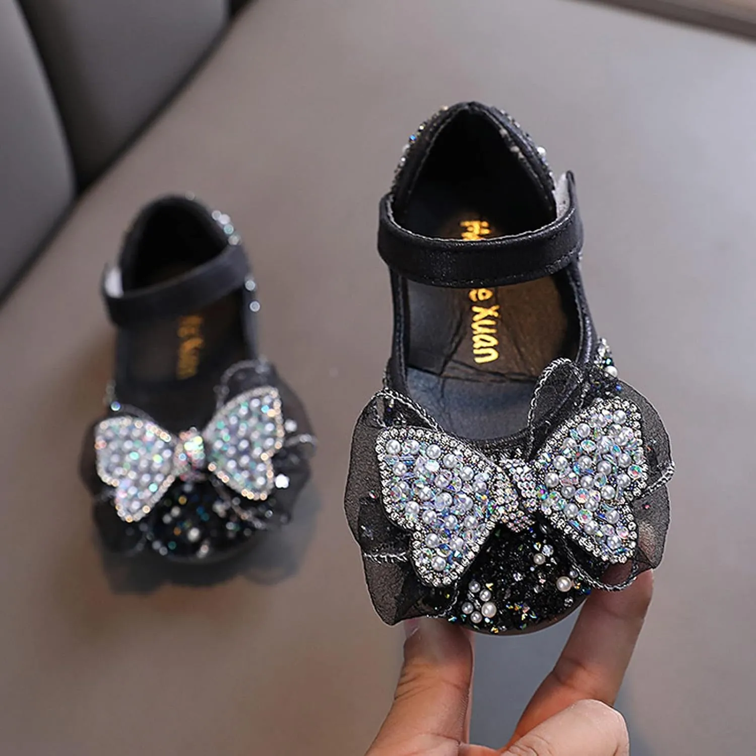Boot 7 Summer Girls Dance Shoes Princess Dress Performance Shoes Pearl Sequin Ribbon Bow Light Solid Color Elegant and