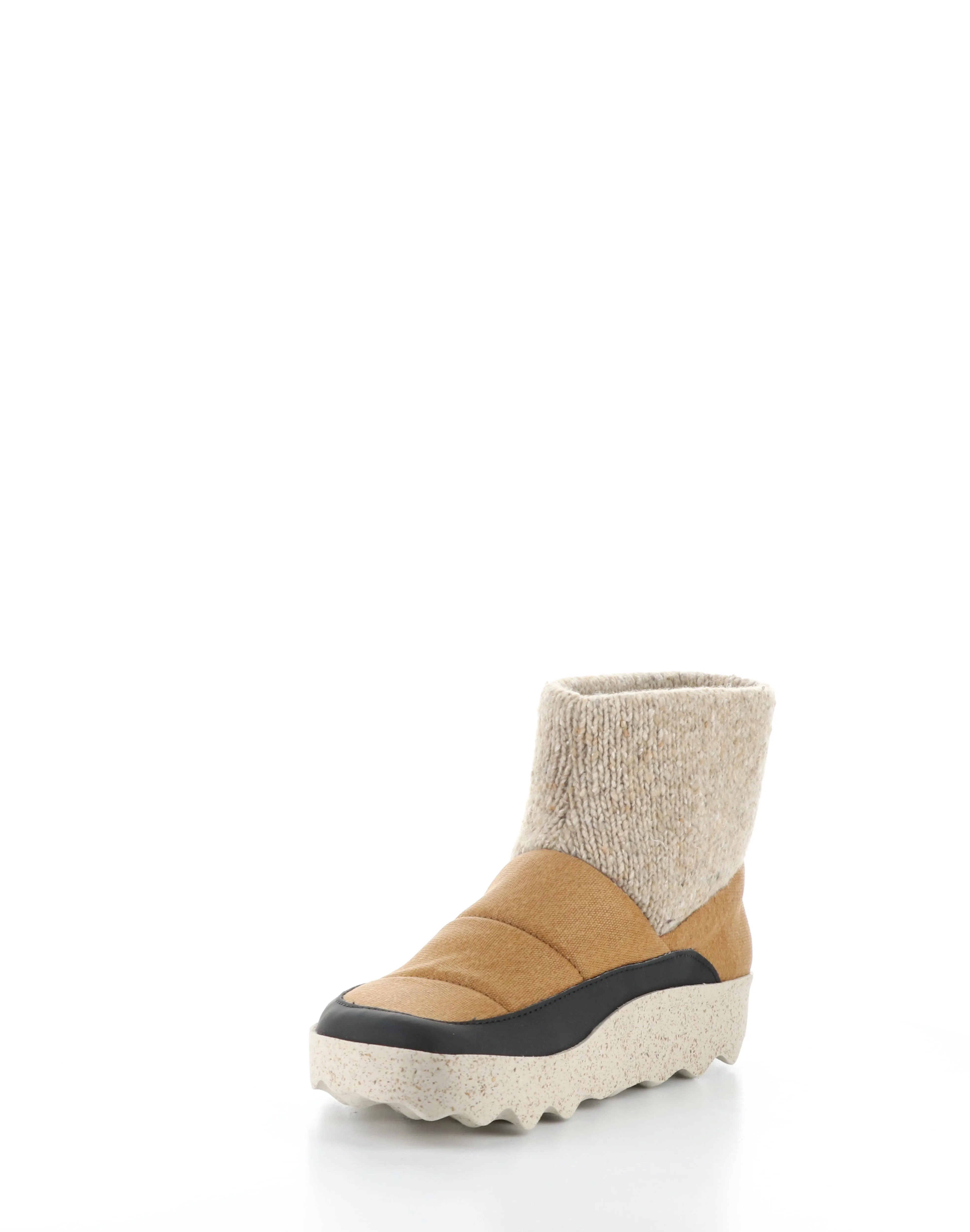 CLOSE252ASP BROWN Round Toe Boots