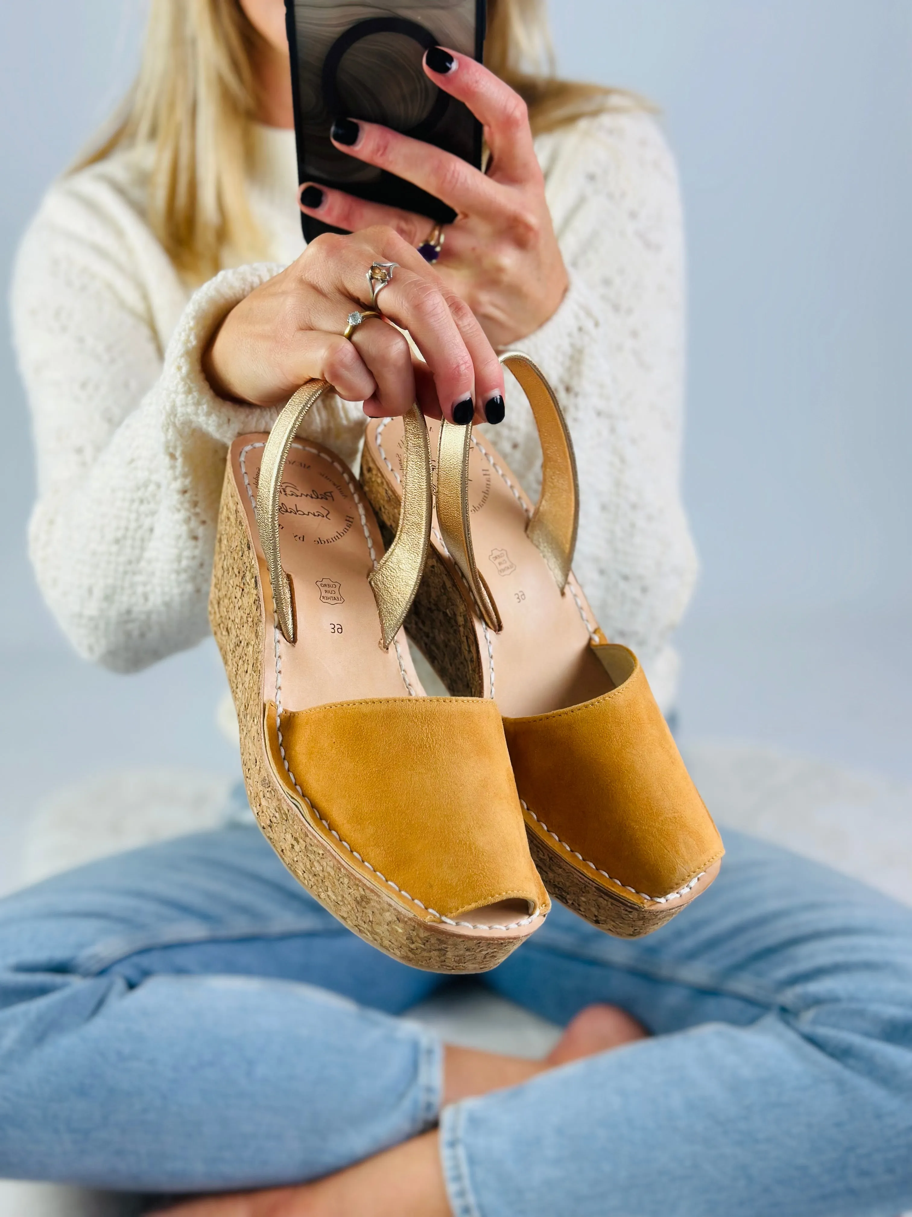 Press sample Yellow Cork Wedge