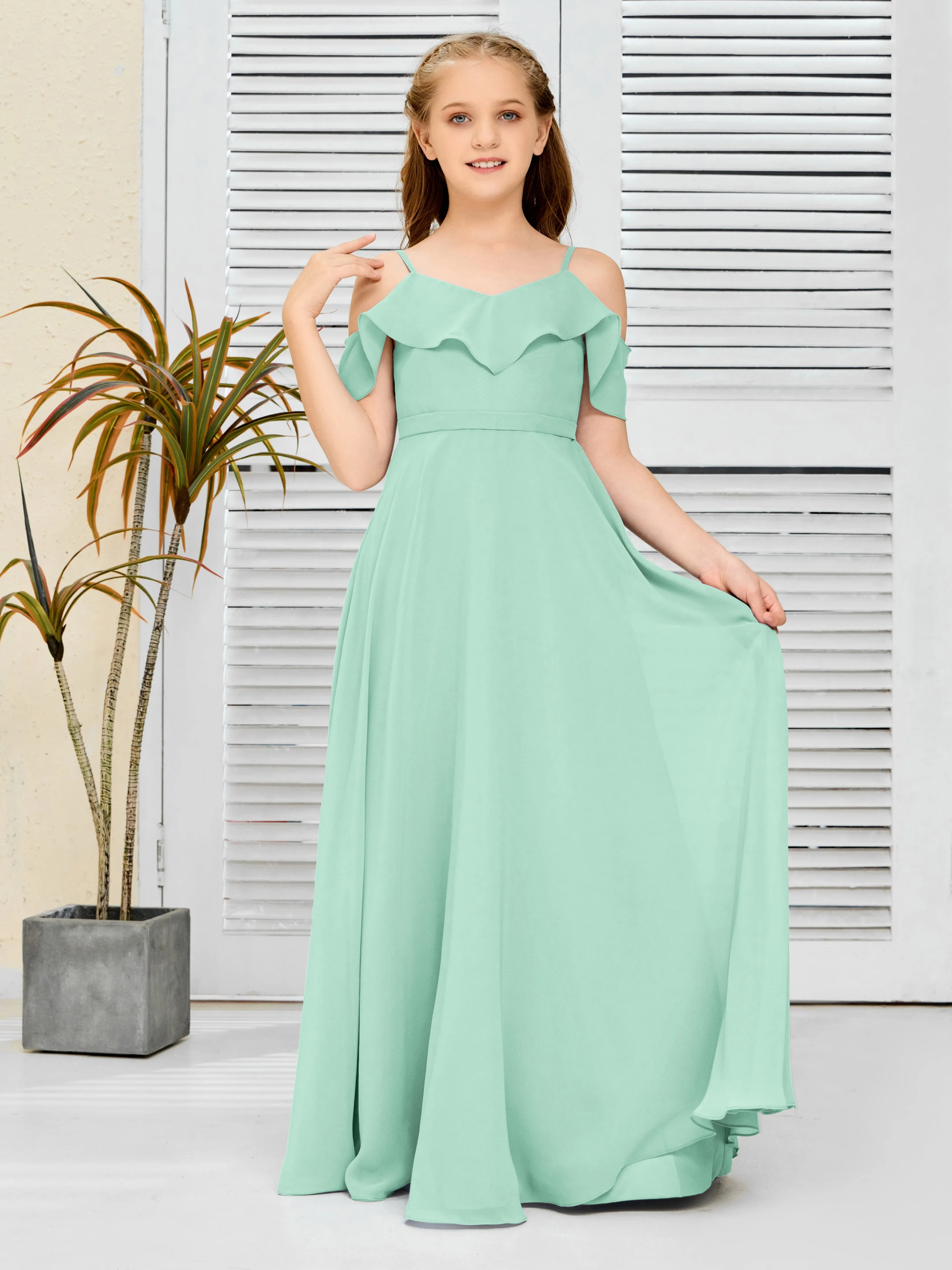 Refined Chiffon Junior Bridesmaid Dress With Wavy Neckline